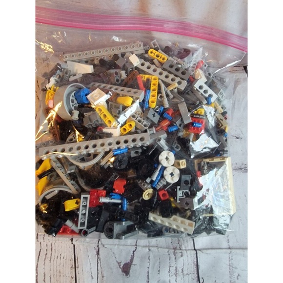 LEGO TECHNIC Bulk Lot Assorted Pieces Parts Bricks Pins Liftarms Axles 1.6 Pound - Picture 1 of 5